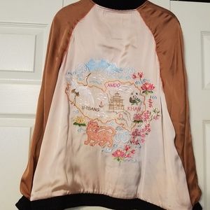 Melissa McCarthy silk jacket